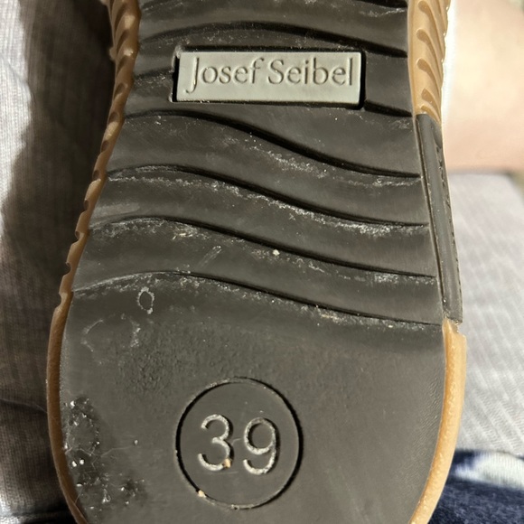 Josef Seibel boots, 39(8-8-1/2) is size, multi colored - Picture 6 of 6